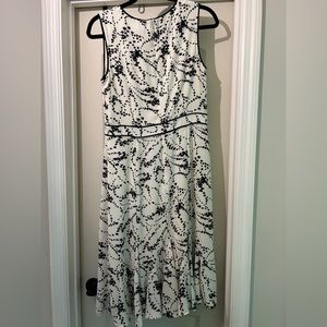 NWT Talbots Sleeveless Summer Ecru & Black Floral Dress Flare Bottom